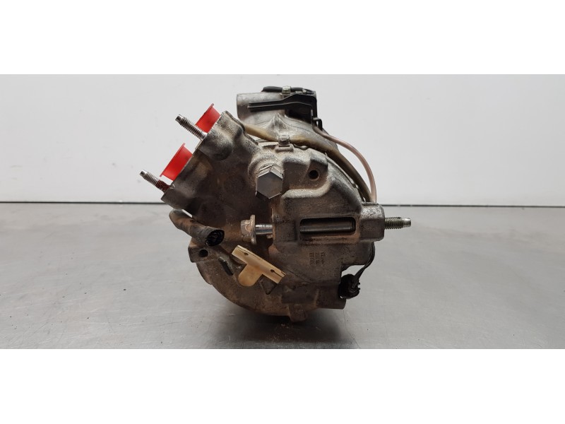 Recambio de compresor aire acondicionado para land rover range rover vogue referencia OEM IAM LR035761  
