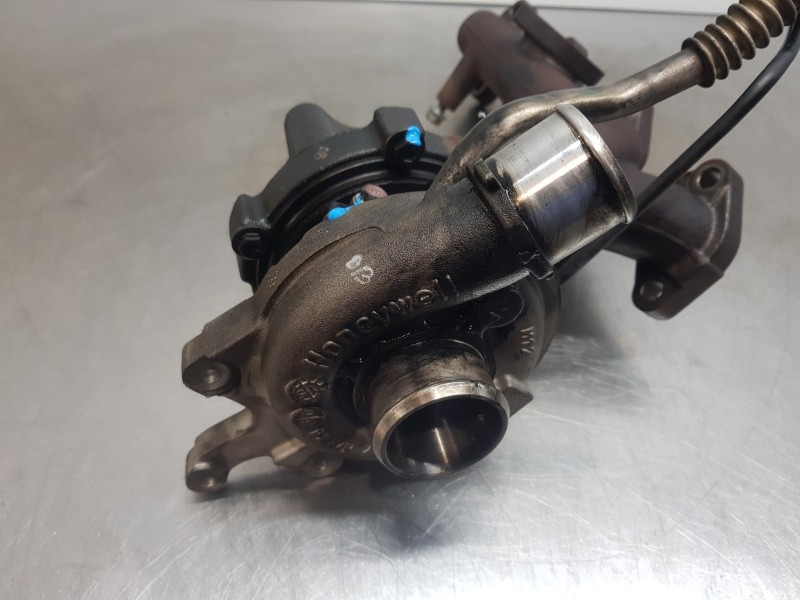 Recambio de turbocompresor para kia carens ( ) drive referencia OEM IAM 282012A820  