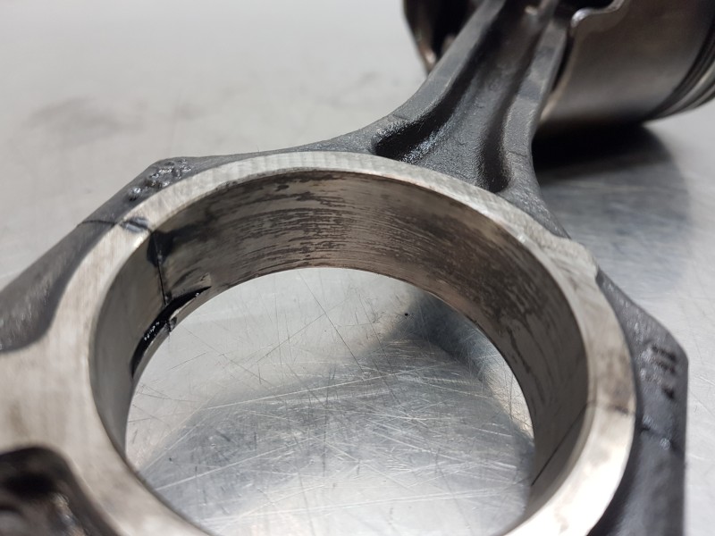 Recambio de biela para kia carens ( ) drive referencia OEM IAM 235102A300  