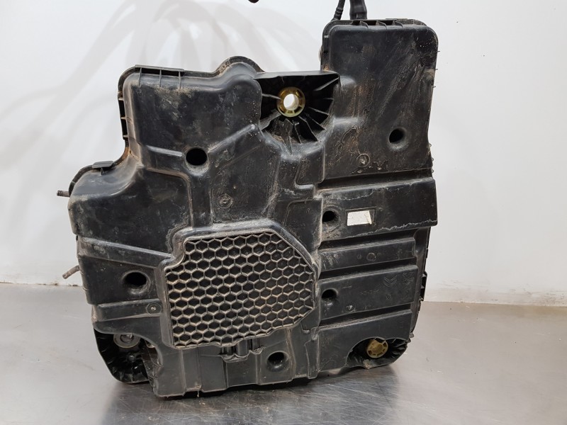 Recambio de deposito aditivo adblue fap ( deposito grande ) para citroen c4 cactus bluehdi referencia OEM IAM 9827216280  