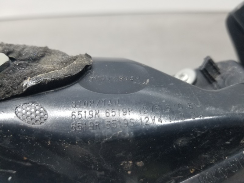 Recambio de piloto trasero derecho para mazda 3 sedán (bp) skyactiv referencia OEM IAM B0L551150A  