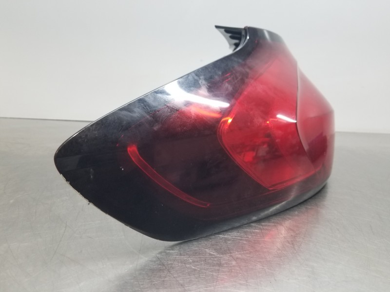 Recambio de piloto trasero izquierdo para opel zafira tourer selective referencia OEM IAM 13386604 39033312 