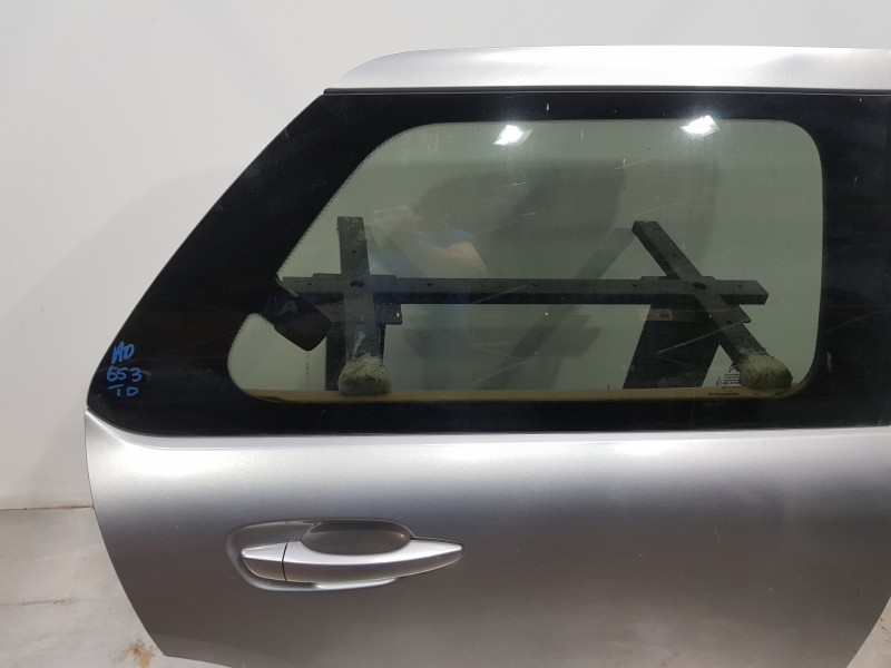 Recambio de puerta trasera derecha para citroen c4 cactus bluehdi referencia OEM IAM 9821336180  