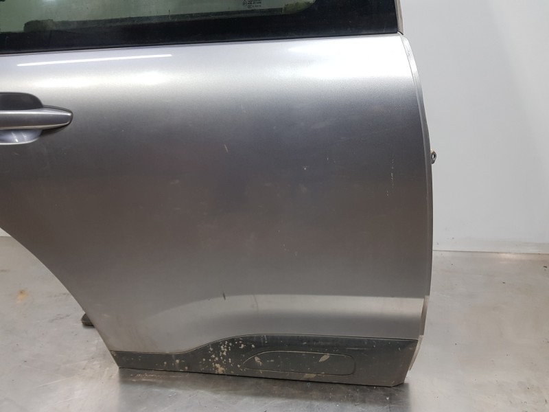 Recambio de puerta trasera derecha para citroen c4 cactus bluehdi referencia OEM IAM 9821336180  