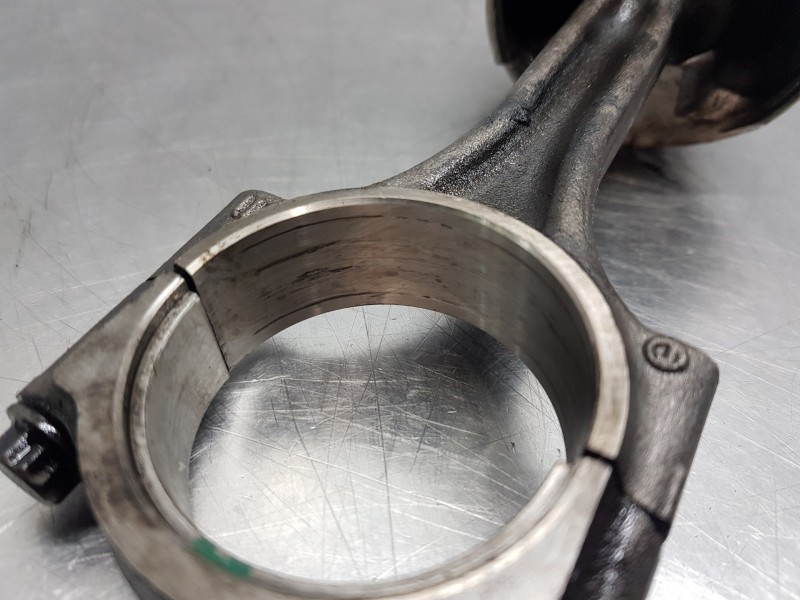 Recambio de biela para citroen c4 cactus bluehdi referencia OEM IAM 1629031680  