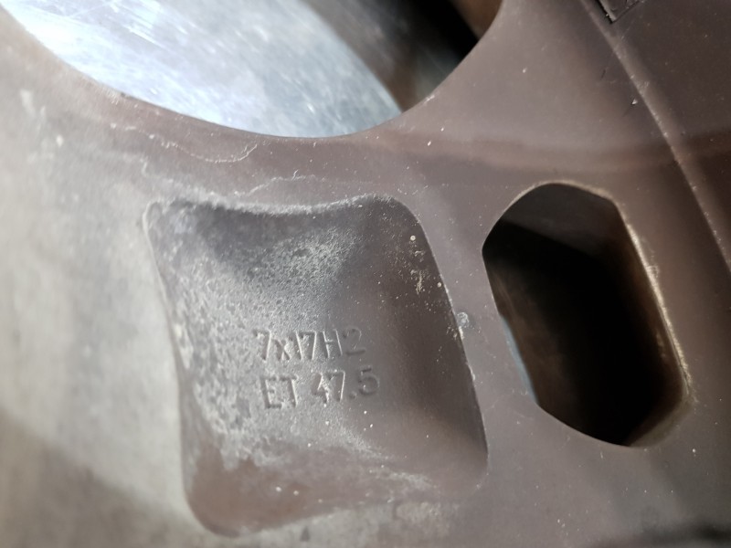 Recambio de juego llantas para ford fiesta (cb1) active referencia OEM IAM 2237319 8A6J1007DC 