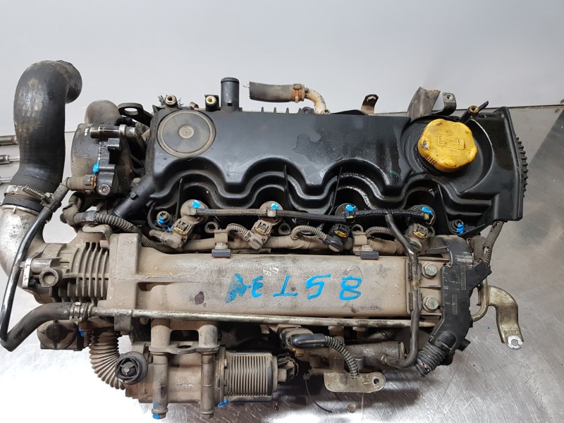 Recambio de culata para opel zafira b cosmo referencia OEM IAM 5607152  