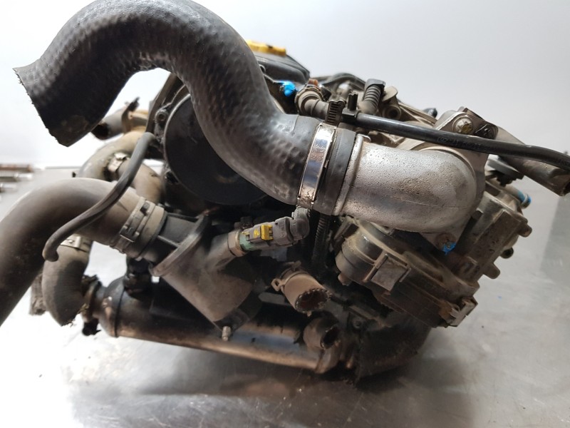 Recambio de culata para opel zafira b cosmo referencia OEM IAM 5607152  