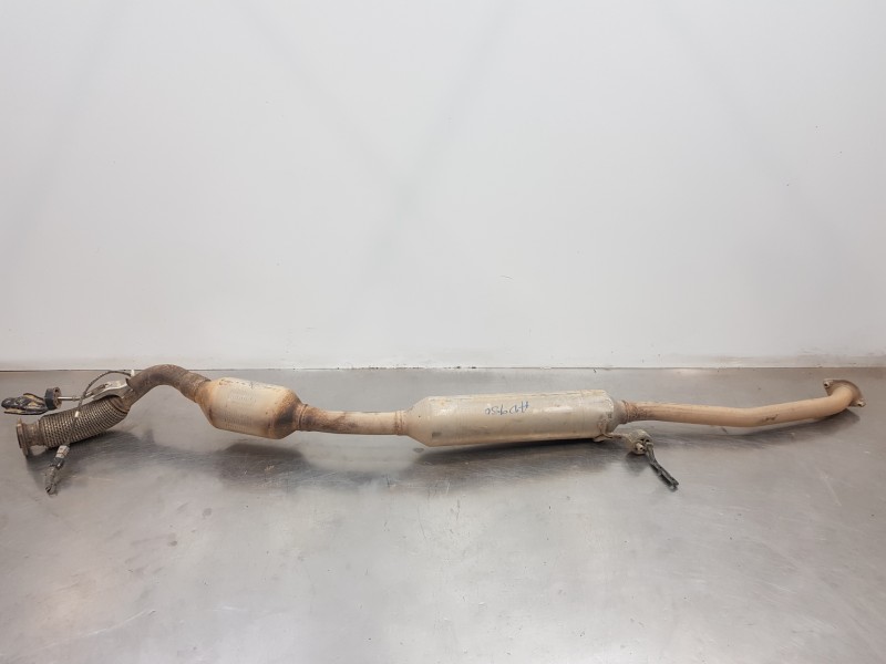 Recambio de catalizador para toyota rav 4 hybrid referencia OEM IAM 1741025290 PB2 