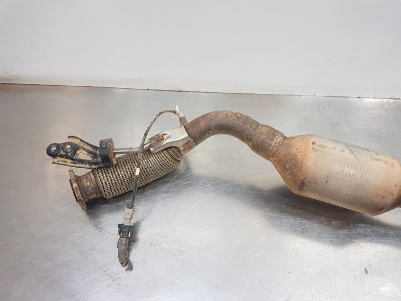 Recambio de catalizador para toyota rav 4 hybrid referencia OEM IAM 1741025290 PB2 