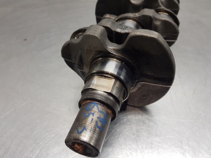 Recambio de cigueñal para citroen c4 cactus bluehdi referencia OEM IAM 9827306980  