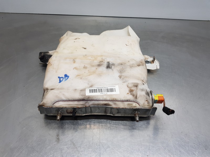 Recambio de airbag delantero derecho para citroen c4 cactus bluehdi referencia OEM IAM 9804358580  