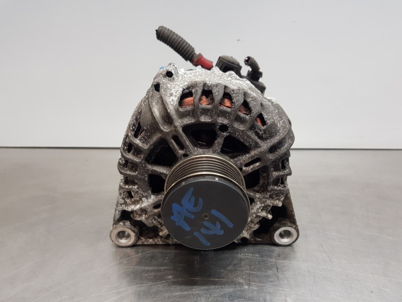 Recambio de alternador para ford fiesta (cb1) active referencia OEM IAM 8V2110300AB 1506299 