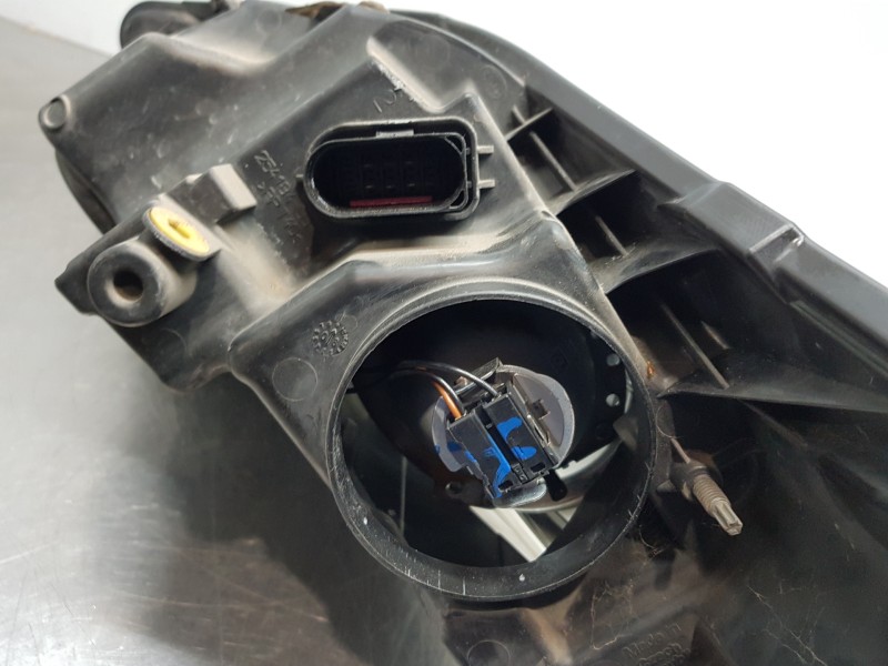 Recambio de faro derecho para ford fiesta (cb1) active referencia OEM IAM 8A6113W029CD 1740028 