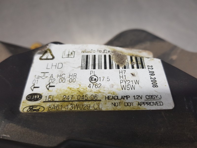 Recambio de faro derecho para ford fiesta (cb1) active referencia OEM IAM 8A6113W029CD 1740028 