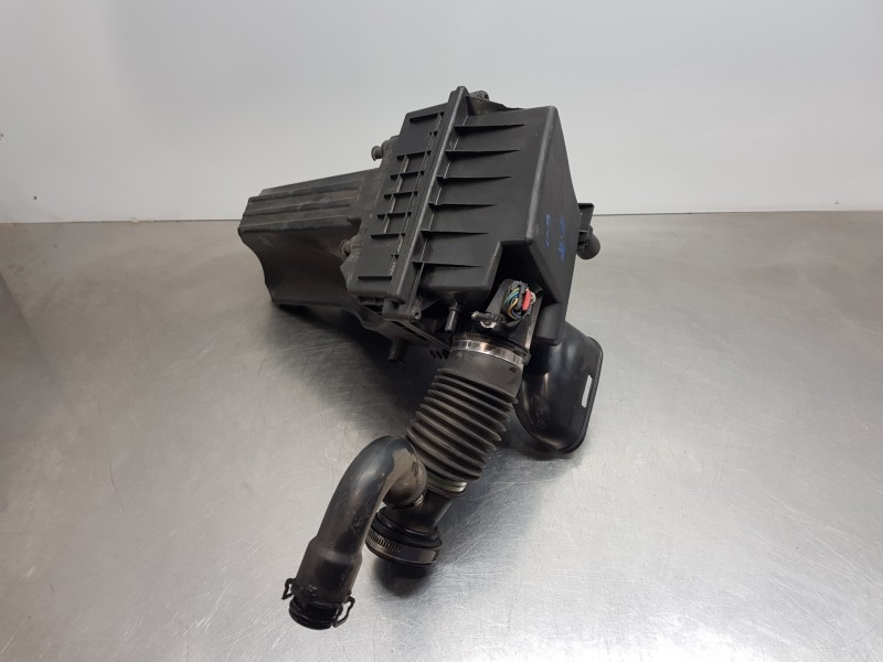 Recambio de filtro aire para ford fiesta (cb1) active referencia OEM IAM 8V219600AE 1619638 8V219600AG