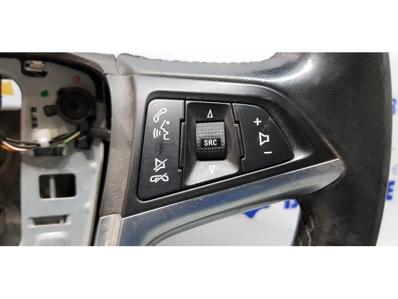 Recambio de volante para opel astra j lim. cosmo referencia OEM IAM 13305818   Recambio de volante para opel astra j lim. cosmo referencia OEM IAM 13305818