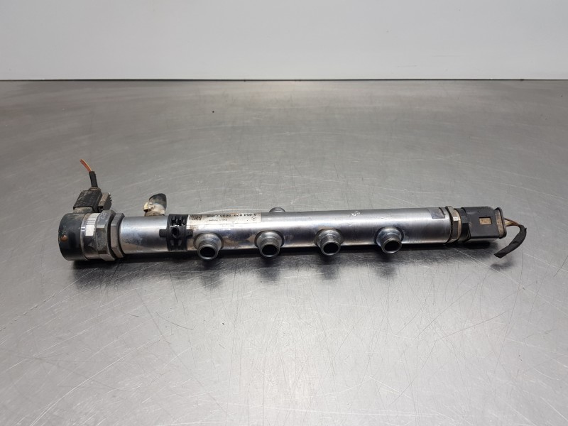 Recambio de rampa inyectora para mercedes clase a (w177) 200 d referencia OEM IAM A6540700095 A6540780049 0281006544