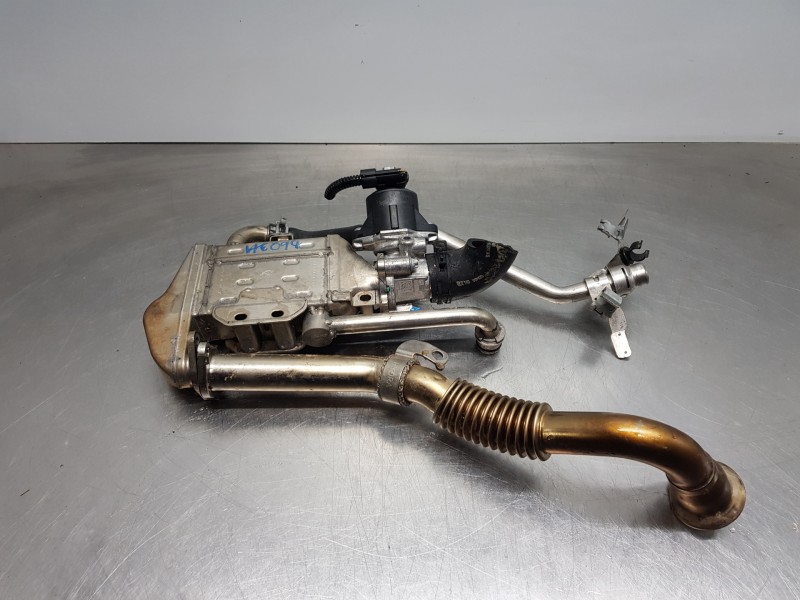 Recambio de enfriador egr para mercedes clase a (w177) 200 d referencia OEM IAM A6541400300 A6541402901 