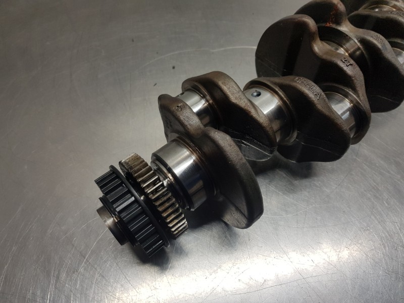 Recambio de cigueñal para ford transit custom kasten custom referencia OEM IAM 2086544 GK2Q6011DB GK2Q-6011-DB