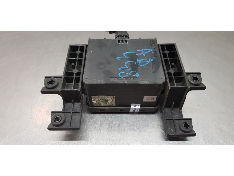 Recambio de modulo electronico para hyundai tucson hybrid referencia OEM IAM 366003DAM0  