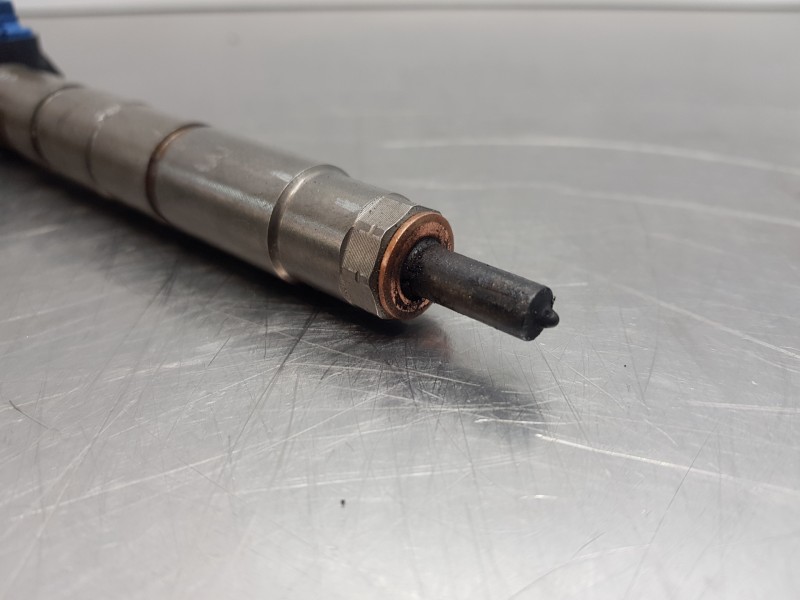 Recambio de inyector para mercedes clase a (w177) 200 d referencia OEM IAM A6540700187  