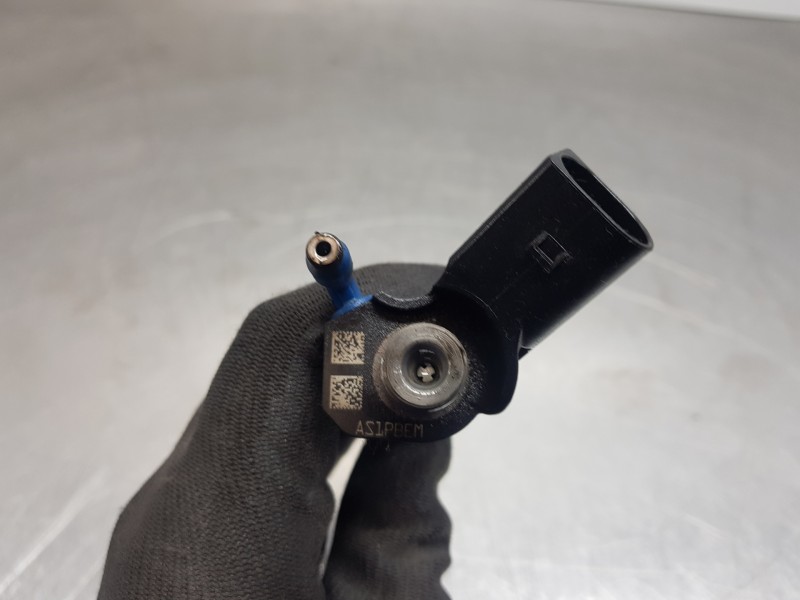 Recambio de inyector para mercedes clase a (w177) 200 d referencia OEM IAM A6540700187  