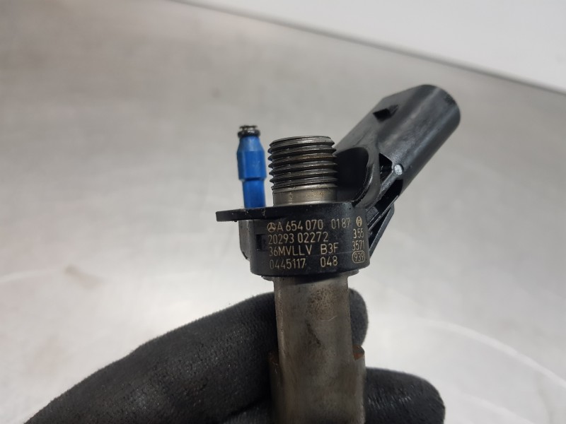 Recambio de inyector para mercedes clase a (w177) 200 d referencia OEM IAM A6540700187  
