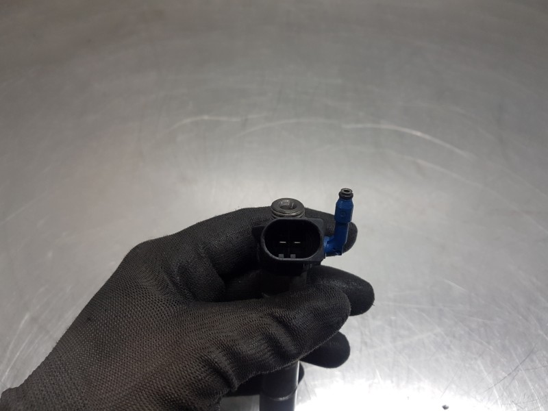 Recambio de inyector para mercedes clase a (w177) 200 d referencia OEM IAM A6540700187  