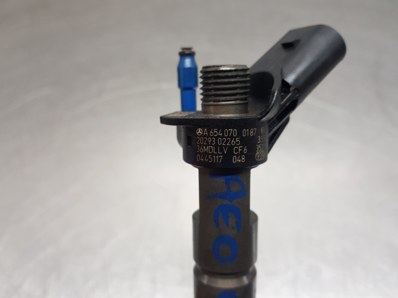Recambio de inyector para mercedes clase a (w177) 200 d referencia OEM IAM A6540700187  