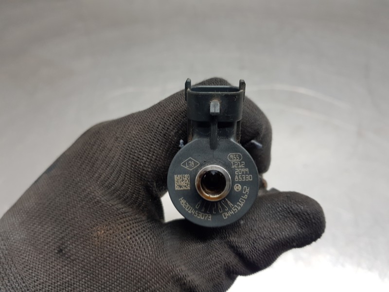 Recambio de inyector para renault kangoo combi referencia OEM IAM 0445110652 H8201453073 