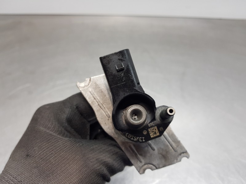 Recambio de inyector para audi q5 (8r) quattro referencia OEM IAM 03L130277  