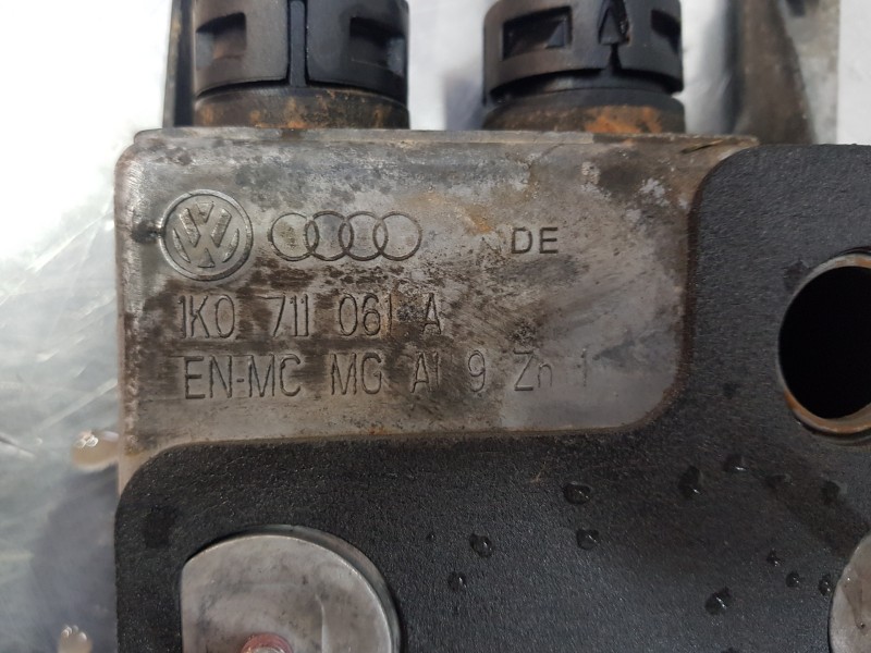 Recambio de palanca cambio para volkswagen golf v berlina (1k1) highline referencia OEM IAM 1K0711061A 1K0711112 