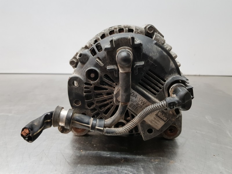 Recambio de alternador para volkswagen golf v berlina (1k1) highline referencia OEM IAM 06F903023C  