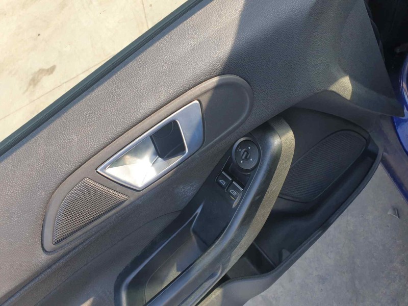 ford fiesta (ccn) del año 2015