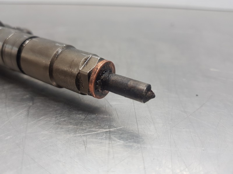 Recambio de inyector para peugeot 206+ x-line referencia OEM IAM 0445110339  