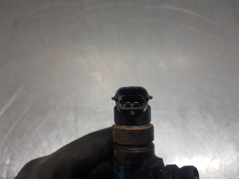 Recambio de inyector para peugeot 206+ x-line referencia OEM IAM 0445110339  