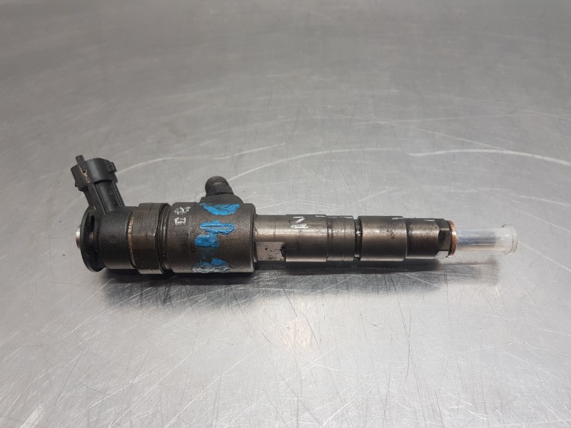 Recambio de inyector para peugeot 206+ x-line referencia OEM IAM 0445110339  