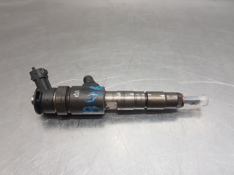 Recambio de inyector para peugeot 206+ x-line referencia OEM IAM 0445110339  