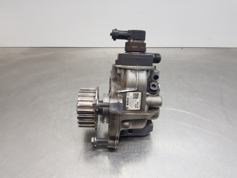 Recambio de bomba inyeccion para citroen c4 grand picasso spacetourer referencia OEM IAM 9817903080  