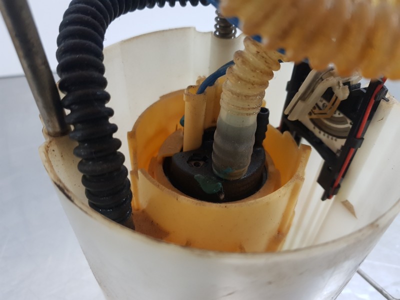 Recambio de aforador para nissan primastar cerrada referencia OEM IAM 172021439R  