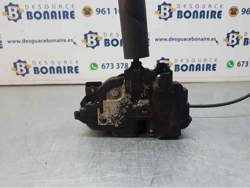 Recambio de cerradura puerta delantera derecha para renault scenic iii grand dynamique referencia OEM IAM 805020006RA  