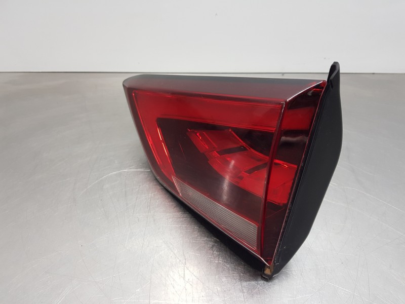 Recambio de piloto trasero derecho interior para mg zs suv referencia OEM IAM A31005R0100  