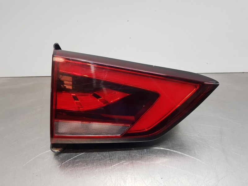 Recambio de piloto trasero izquierdo interior para mg zs suv referencia OEM IAM A31005L0100  