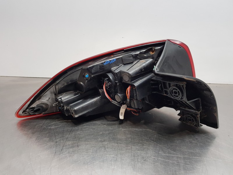 Recambio de piloto trasero derecho para hyundai tucson klass referencia OEM IAM 92402D7600  