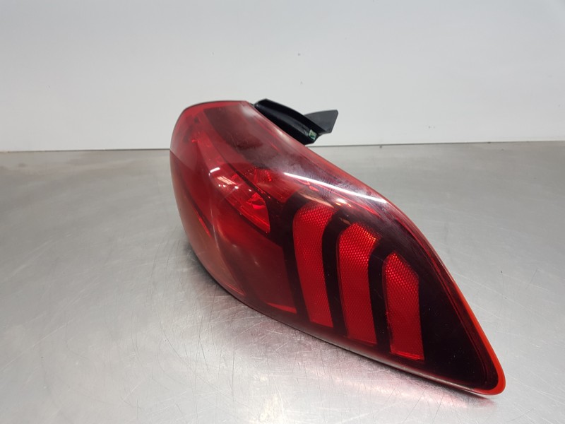 Recambio de piloto trasero derecho para hyundai tucson klass referencia OEM IAM 92402D7600  