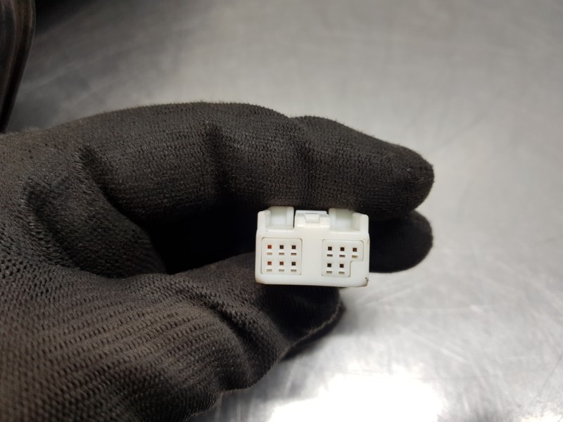 Recambio de retrovisor derecho para toyota yaris cross mpx style referencia OEM IAM 879100DE40  