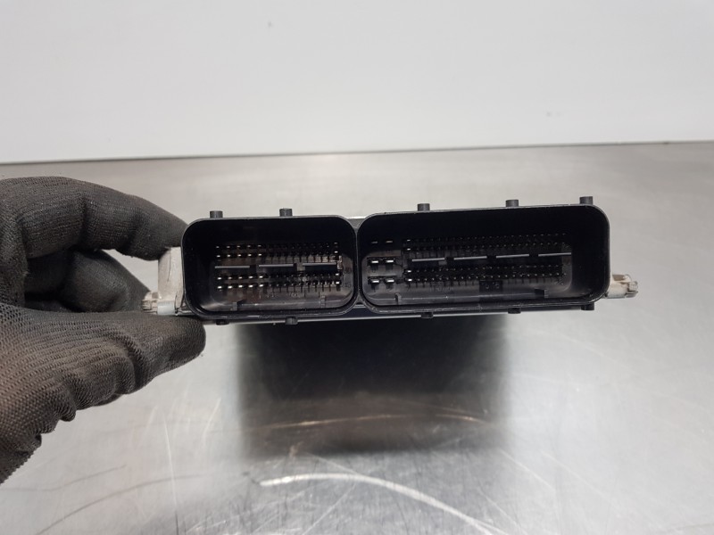 Recambio de centralita motor uce para volkswagen caddy ka/kb (2c) tramper referencia OEM IAM 03L906023PB 5WP42936AA 