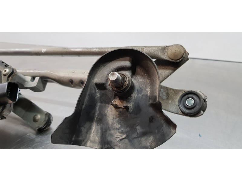 Recambio de motor limpia delantero para mitsubishi outlander (gf0) motion 2wd referencia OEM IAM 8250A609 1593003471 8251A065