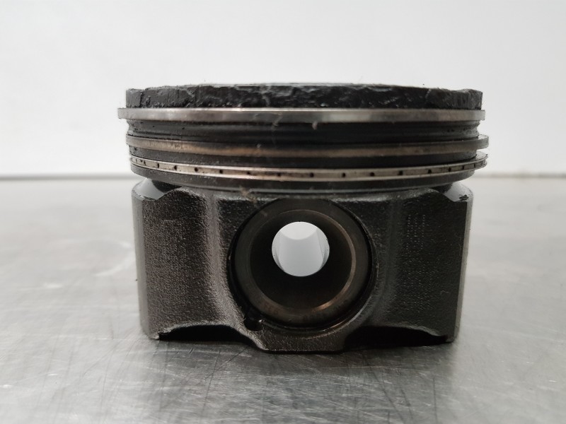 Recambio de piston para ford transit custom kasten custom referencia OEM IAM 3582FMT5 2365401 